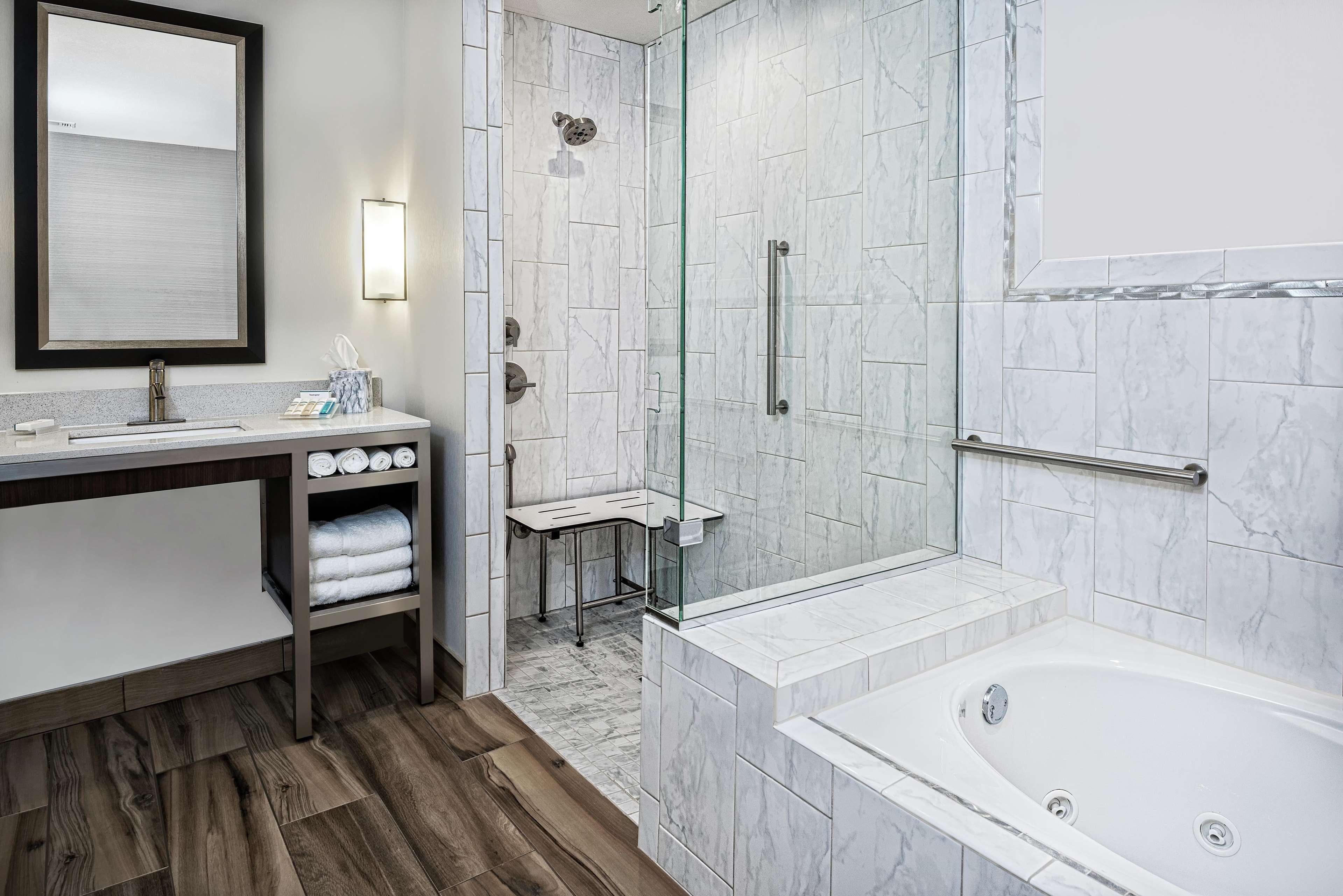 Hilton Garden Inn סן מרקוס מראה חיצוני תמונה